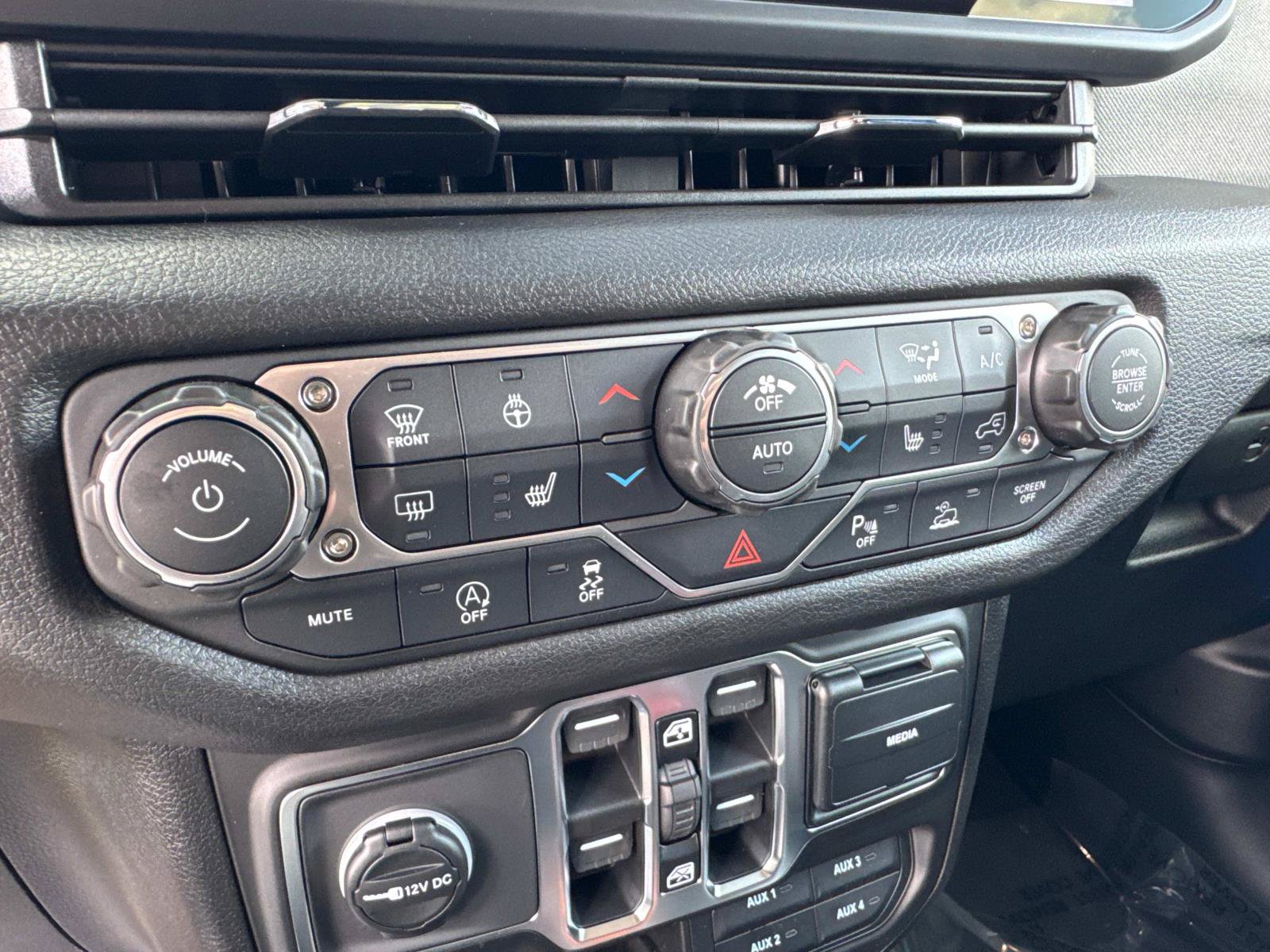 New 2026 Jeep Wrangler Unlimited Sport AWD/4WD image 23