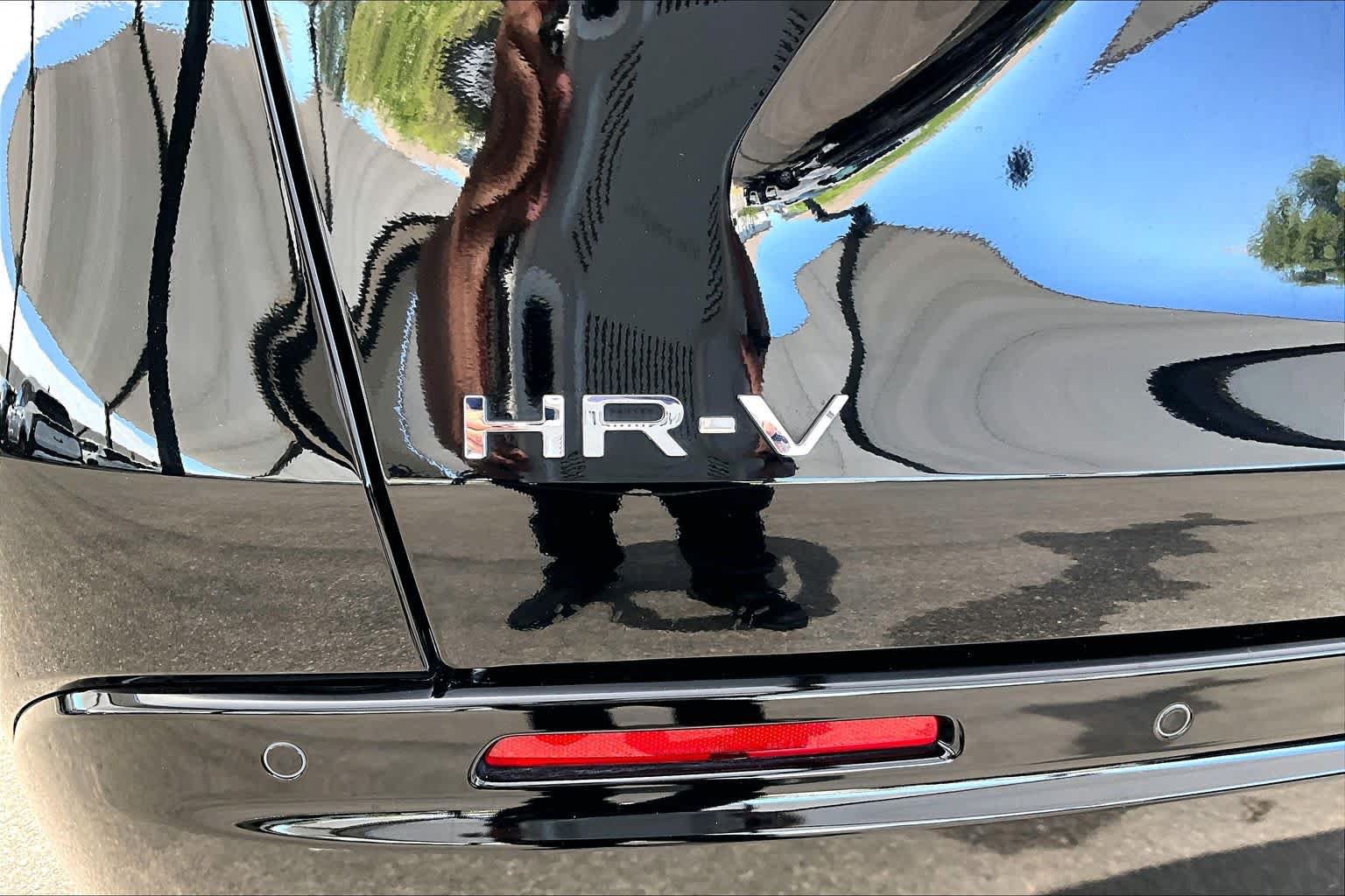 Used 2026 Honda HR-V EX-L image 10