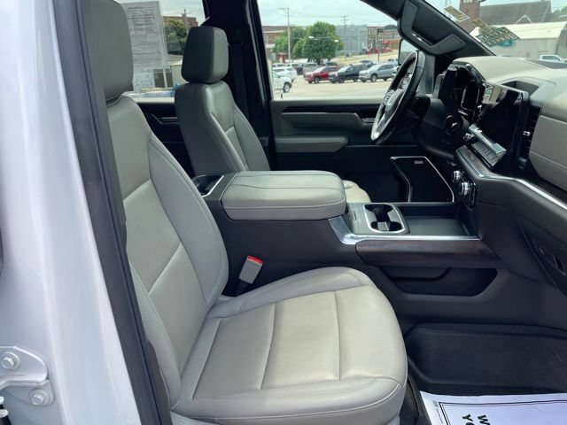 Used 2024 GMC Sierra 2500 SLT w/ SLT Premium Package AWD/4WD image 33