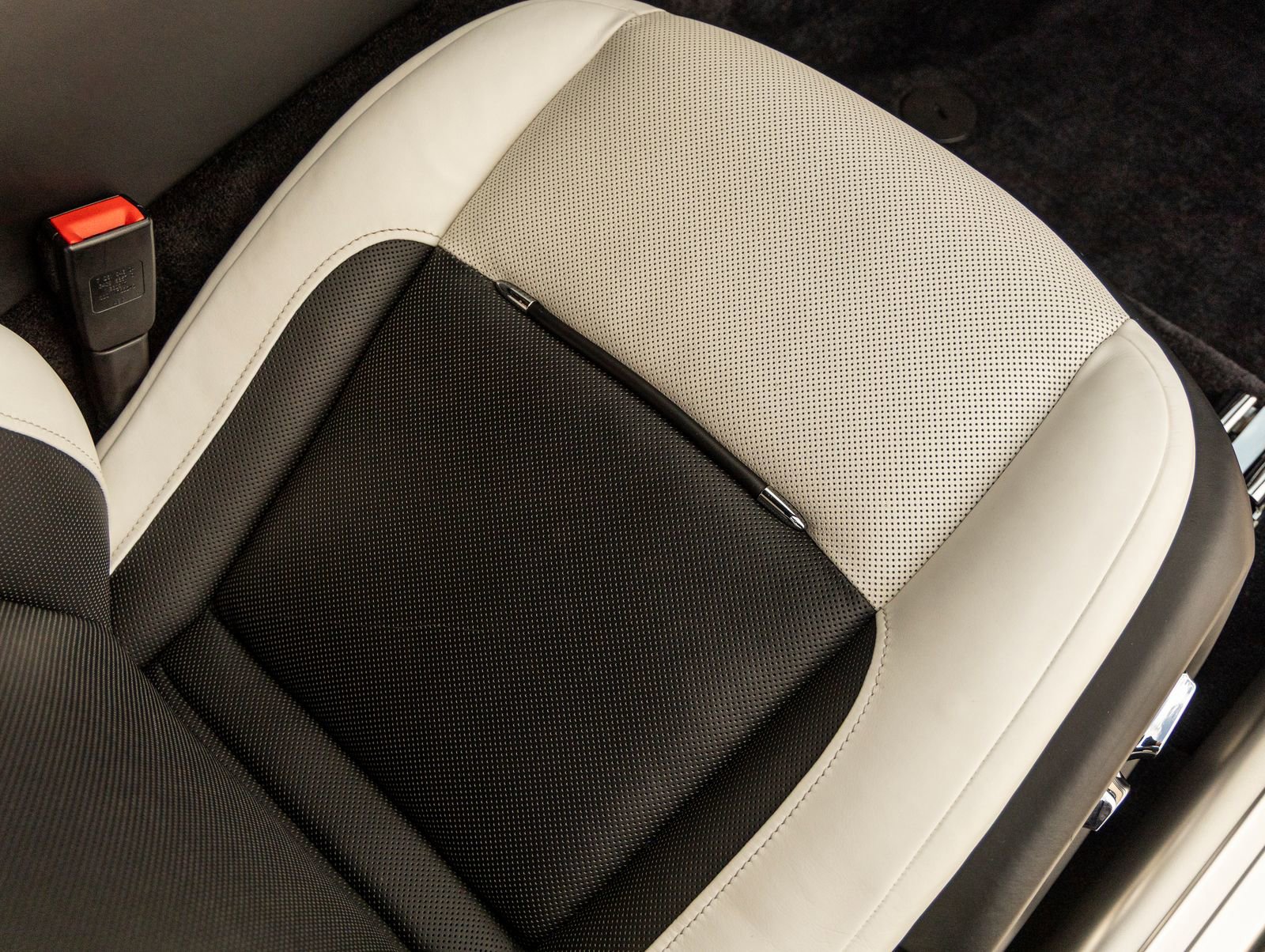 Used 2018 Rolls-Royce Wraith image 54