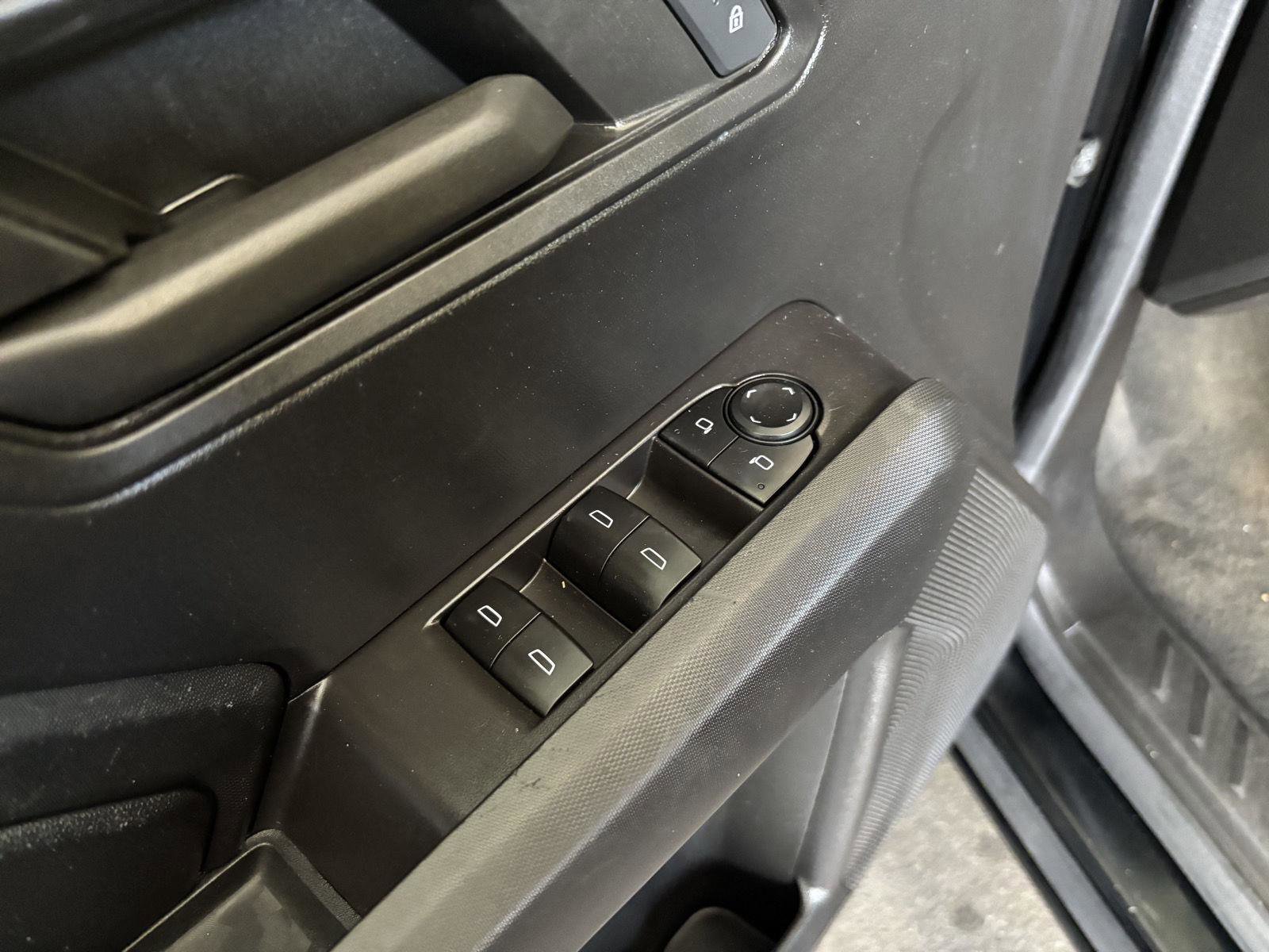 Used 2023 Chevrolet Colorado W/T RWD image 12