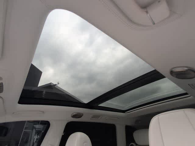 Used 2023 Mercedes-Benz Maybach GLS 600 4MATIC image 17