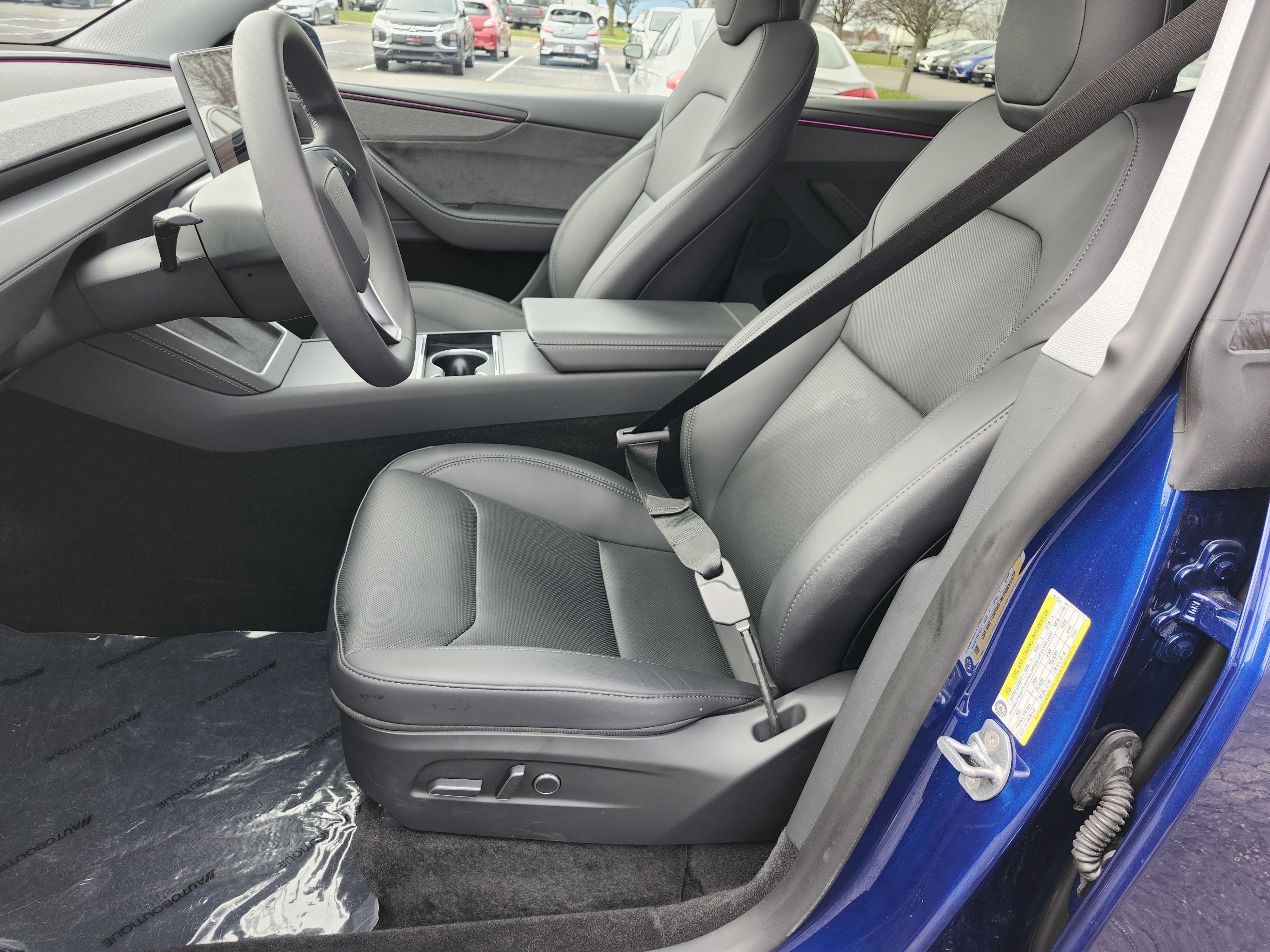 Used 2026 Tesla Model Y Long Range AWD/4WD image 28