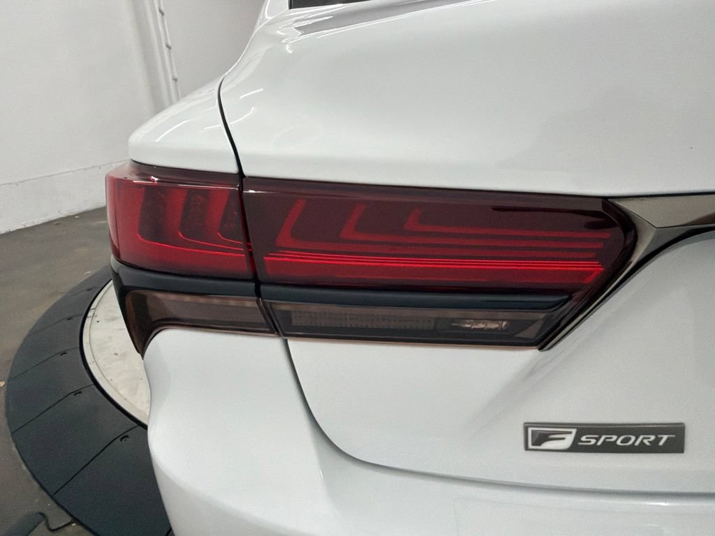 Used 2021 Lexus LS 500 F Sport w/ Accessory Package (Z2) RWD image 12