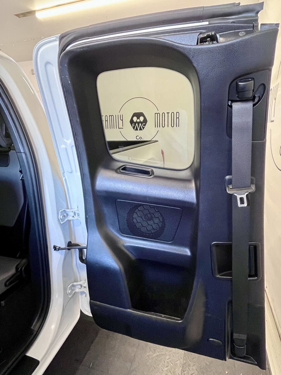 Used 2019 Toyota Tacoma SR image 16