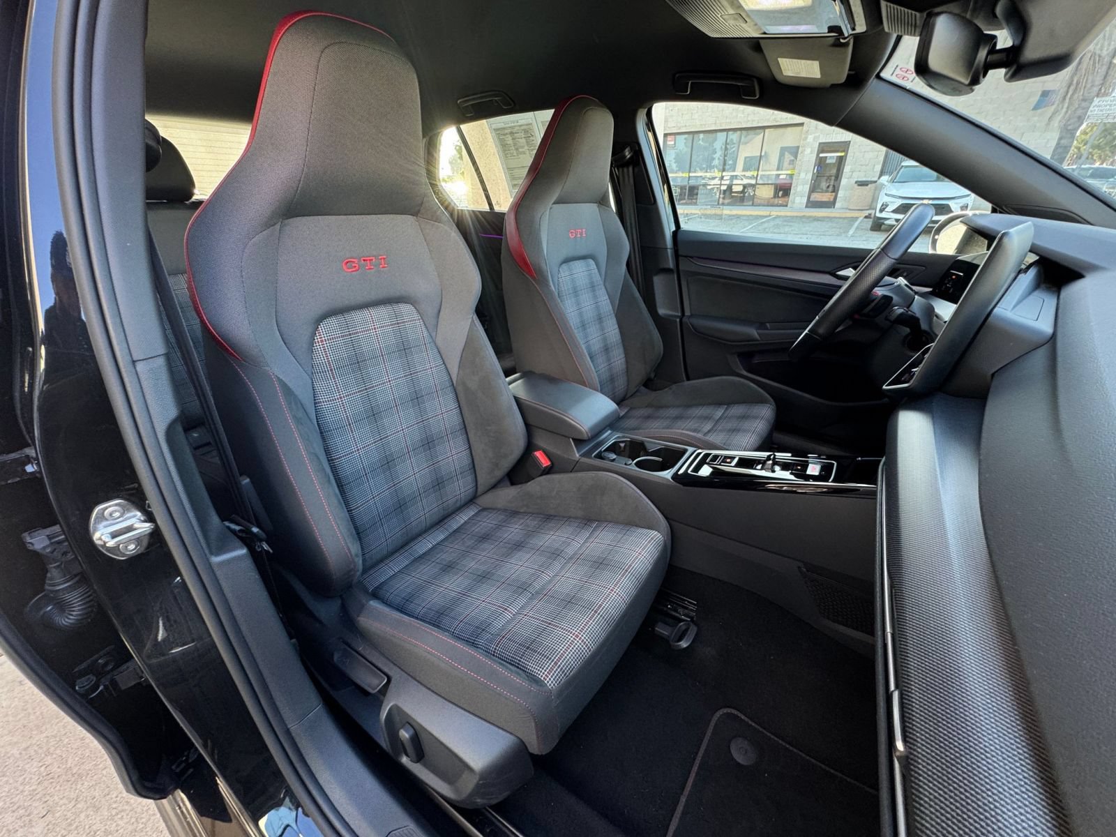 Used 2026 Volkswagen Golf S FWD image 36
