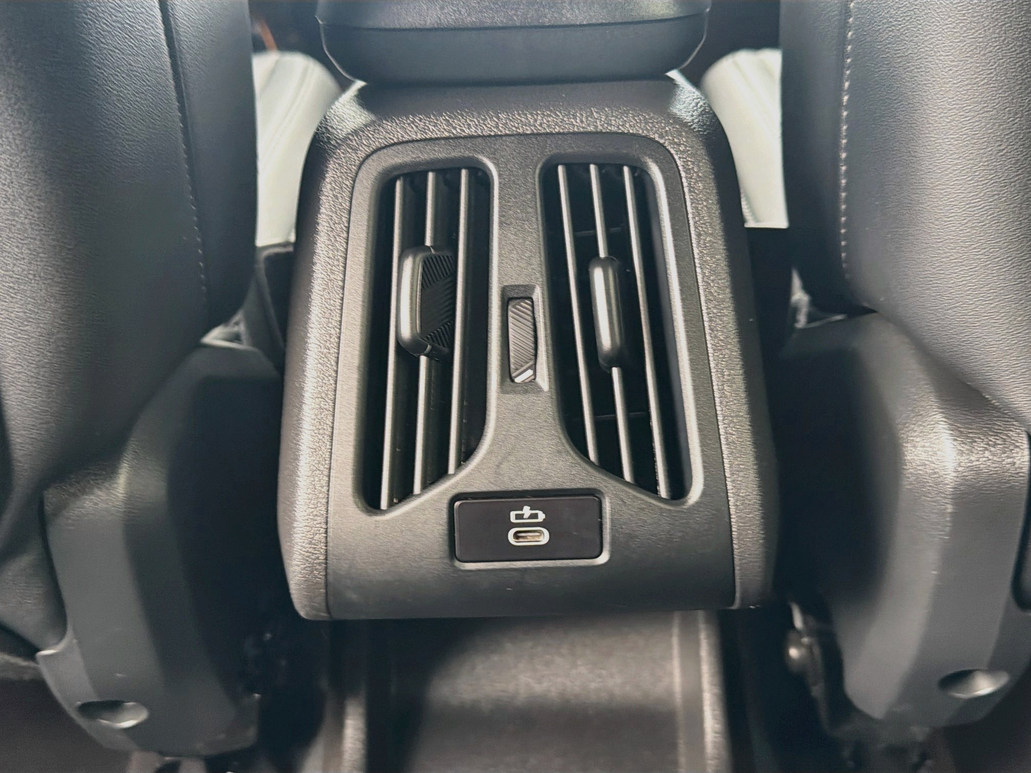 Used 2026 BMW X2 xDrive28i AWD/4WD image 29