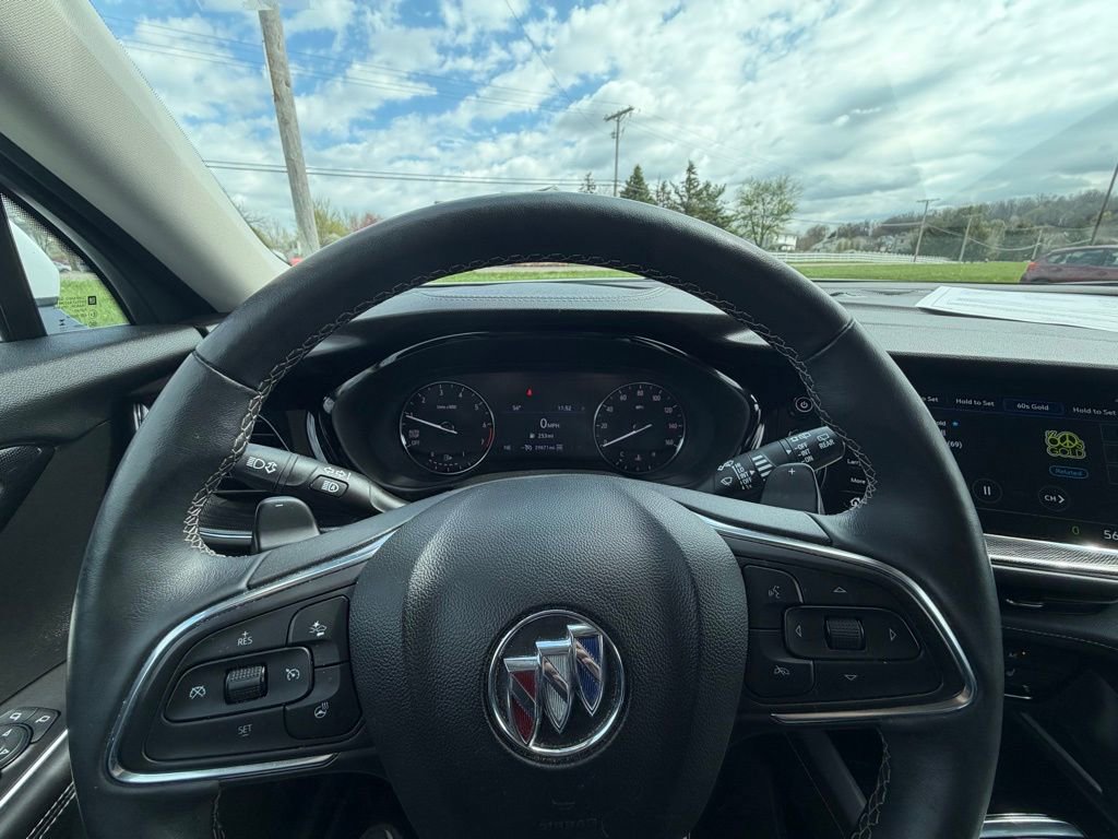 Used 2023 Buick Envision Preferred image 10