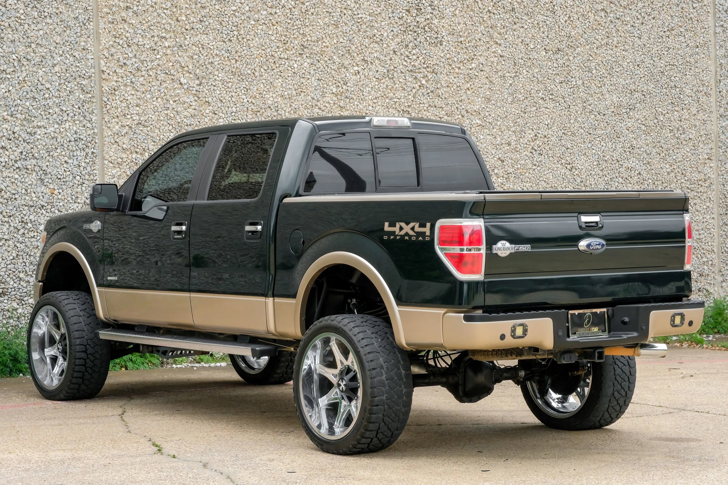 Used 2014 Ford F150 King Ranch w/ King Ranch Luxury Package AWD/4WD image 11