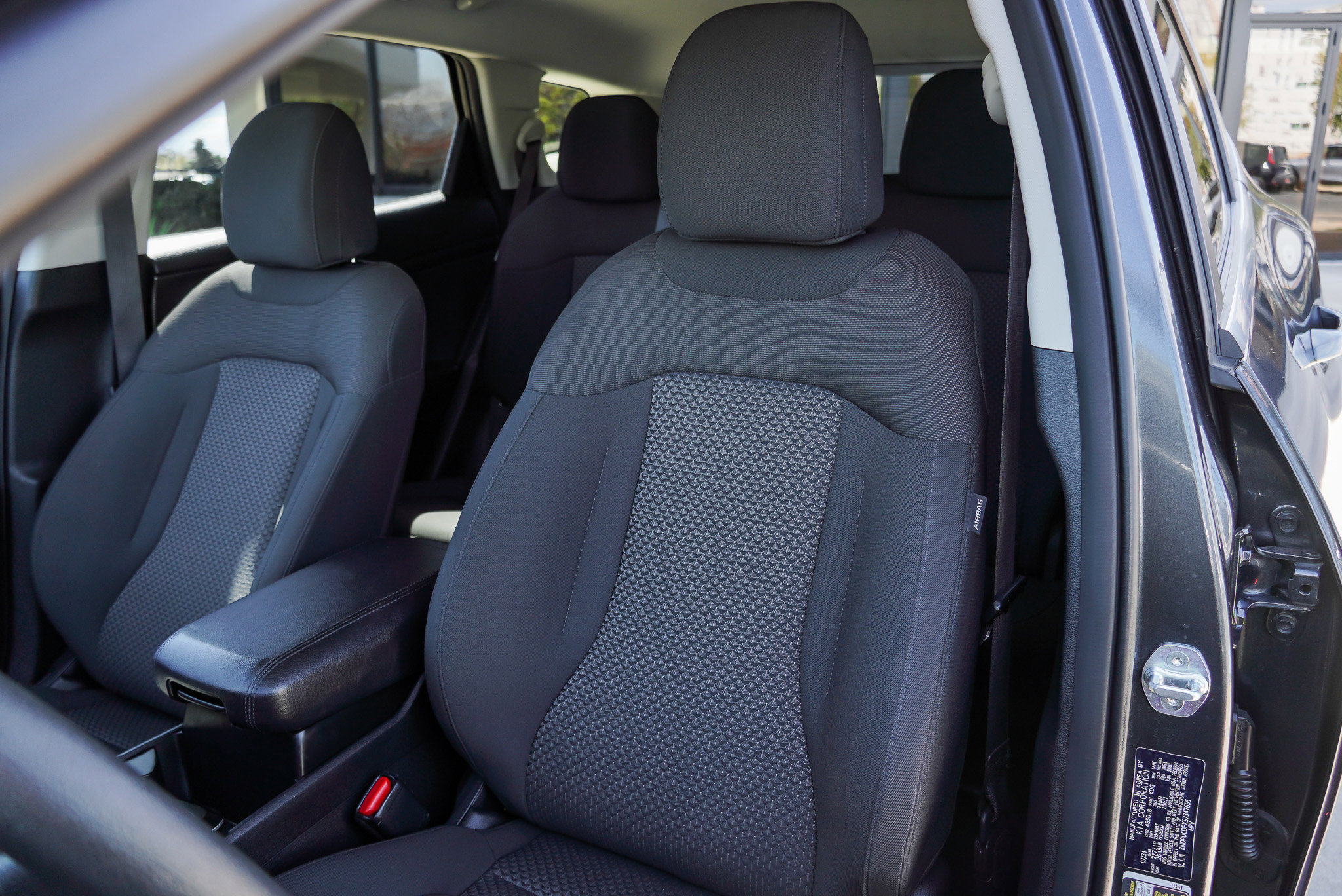 Used 2025 Kia Sportage LX image 16