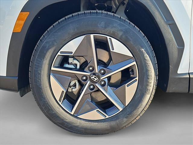 Used 2025 Hyundai Tucson SEL FWD image 22
