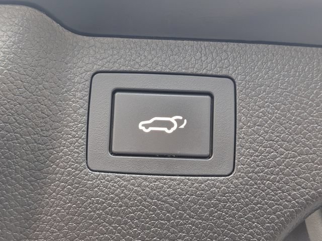 Used 2018 Hyundai Santa Fe Sport FWD image 14