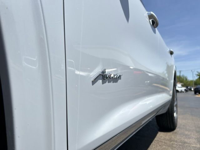 New 2026 Buick Enclave Avenir w/ Super Cruise Package AWD/4WD image 8