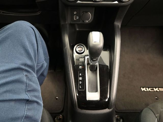Used 2021 Nissan Kicks S image 14