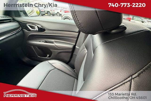 New 2026 Jeep Compass Latitude AWD/4WD image 11