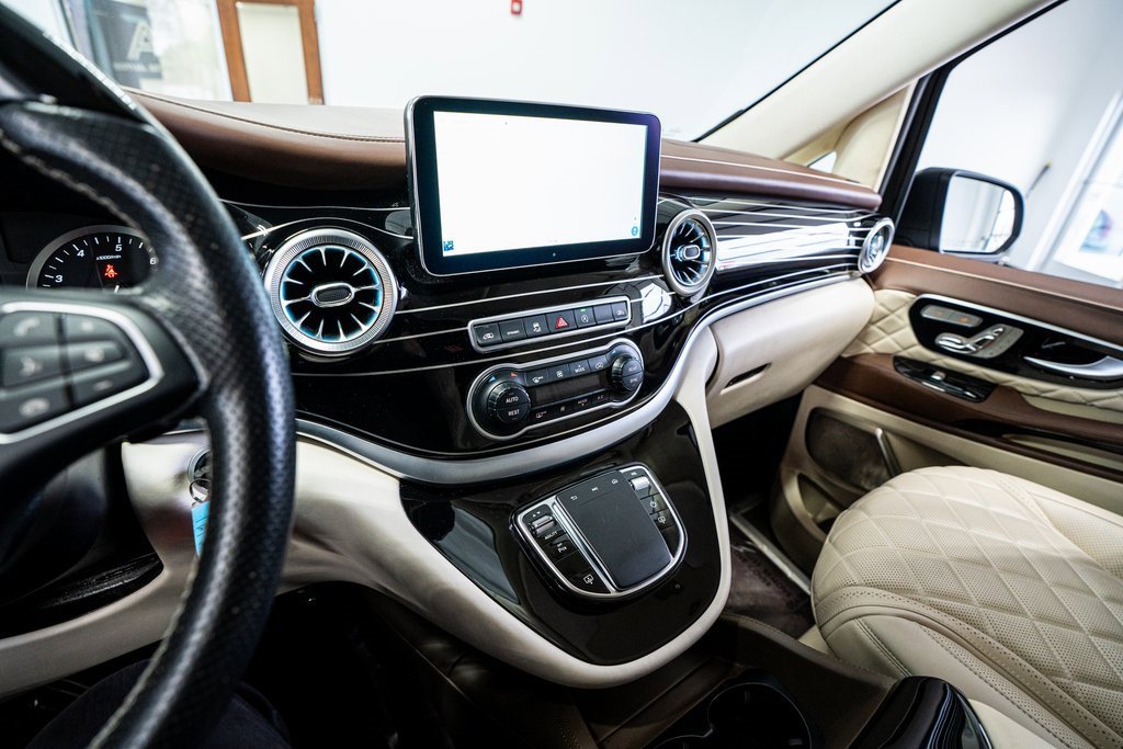 Used 2020 Mercedes-Benz Metris Passenger image 38