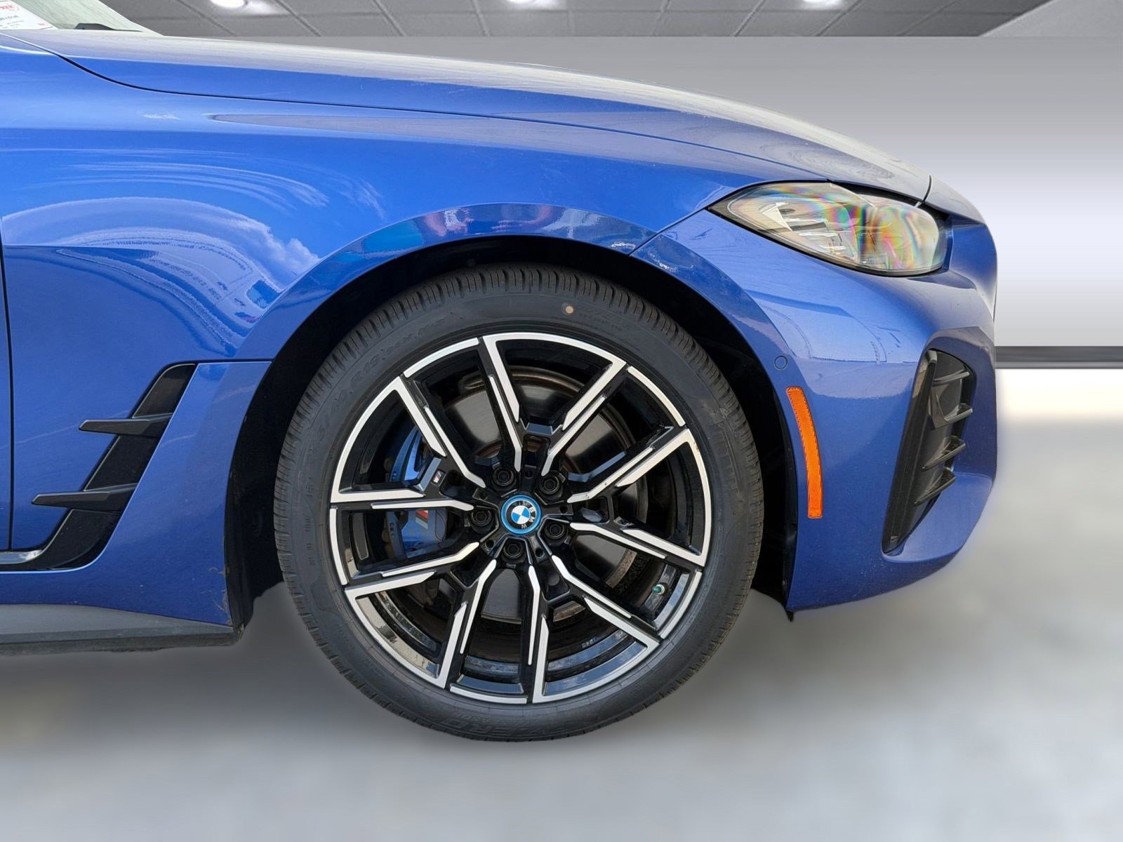 Certified 2023 BMW i4 eDrive40 w/ M Sport Package image 11