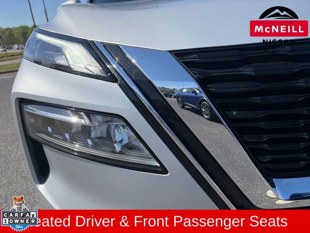 Used 2023 Nissan Rogue SV w/ SV Premium B Package image 12