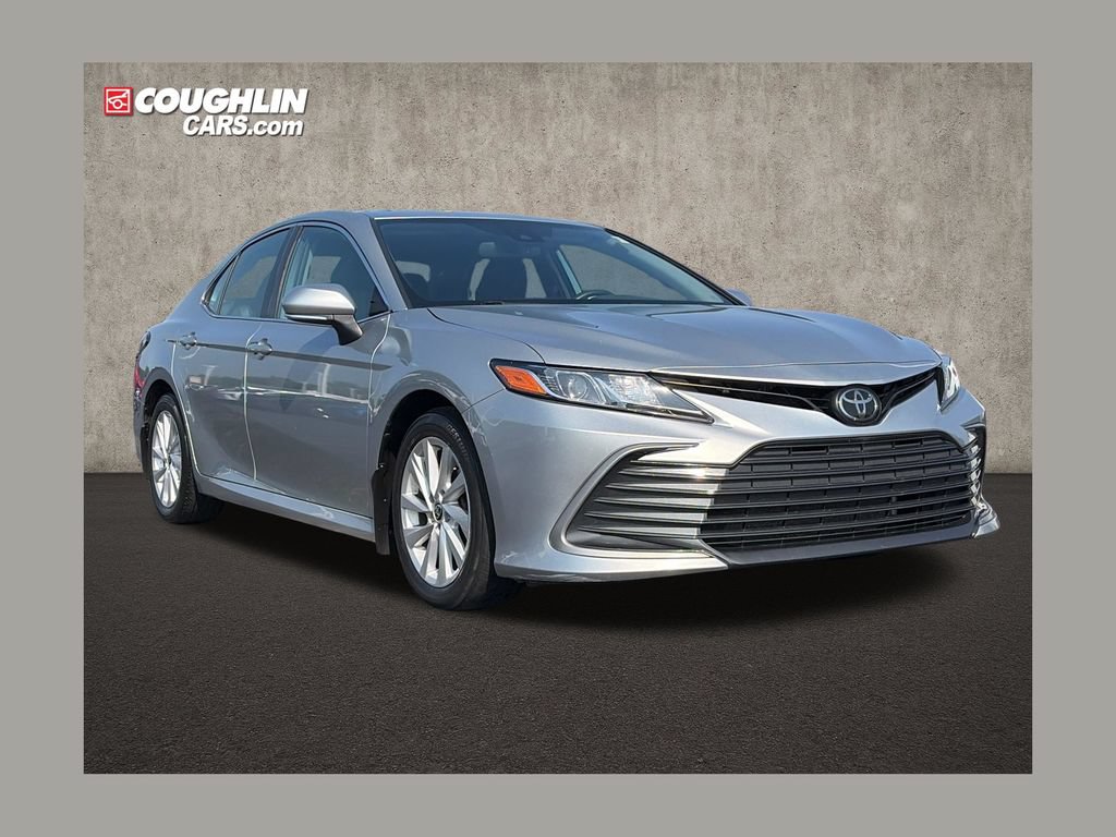 Used 2022 Toyota Camry LE w/ Convenience Package