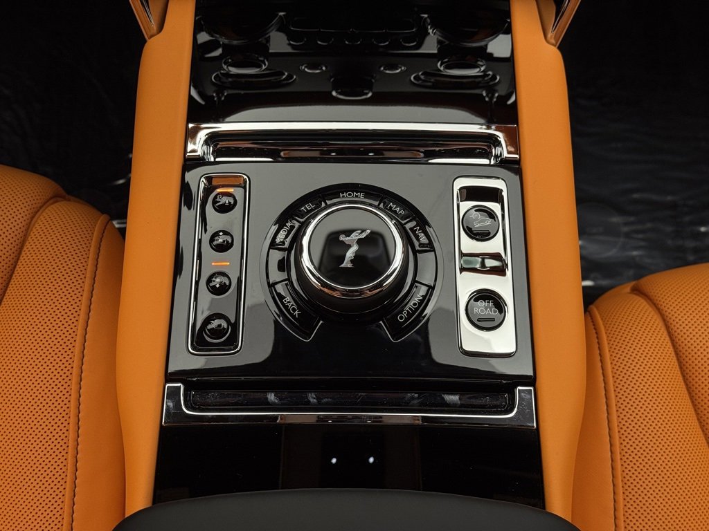 New 2026 Rolls-Royce Cullinan image 36