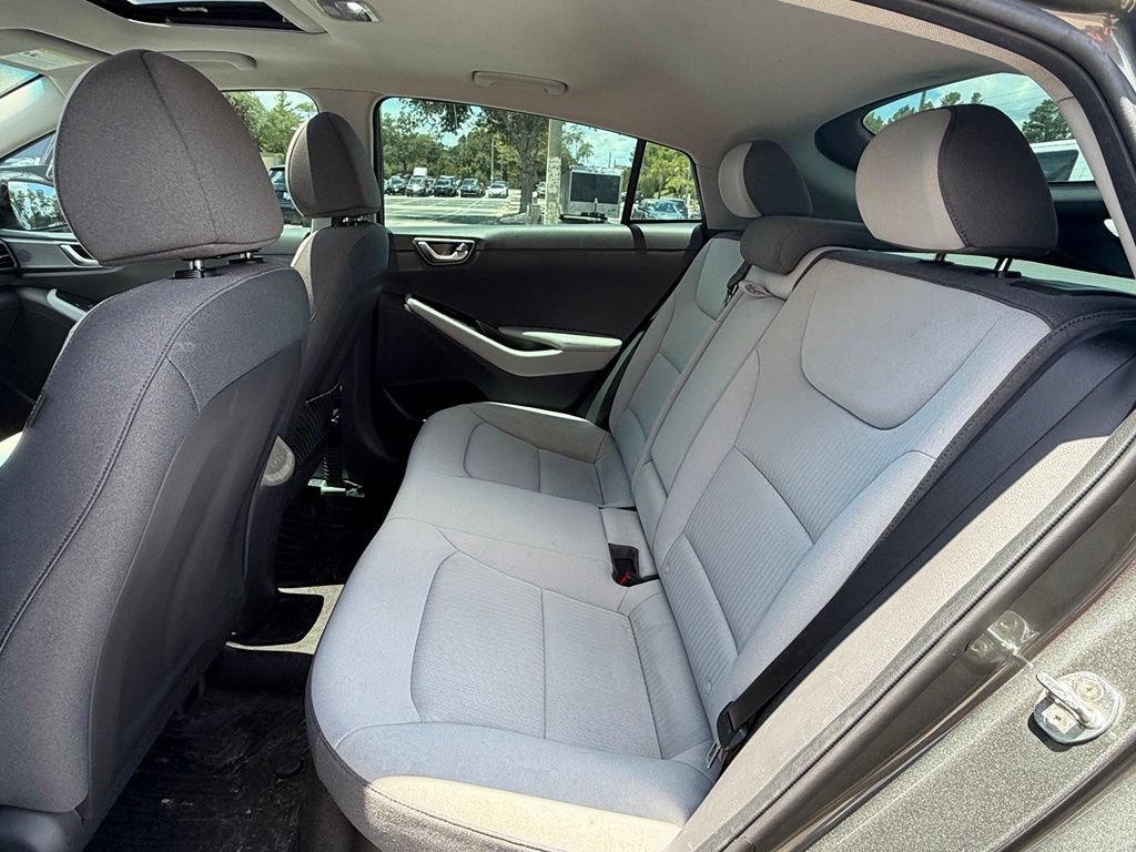 Used 2022 Hyundai Ioniq SEL FWD image 14
