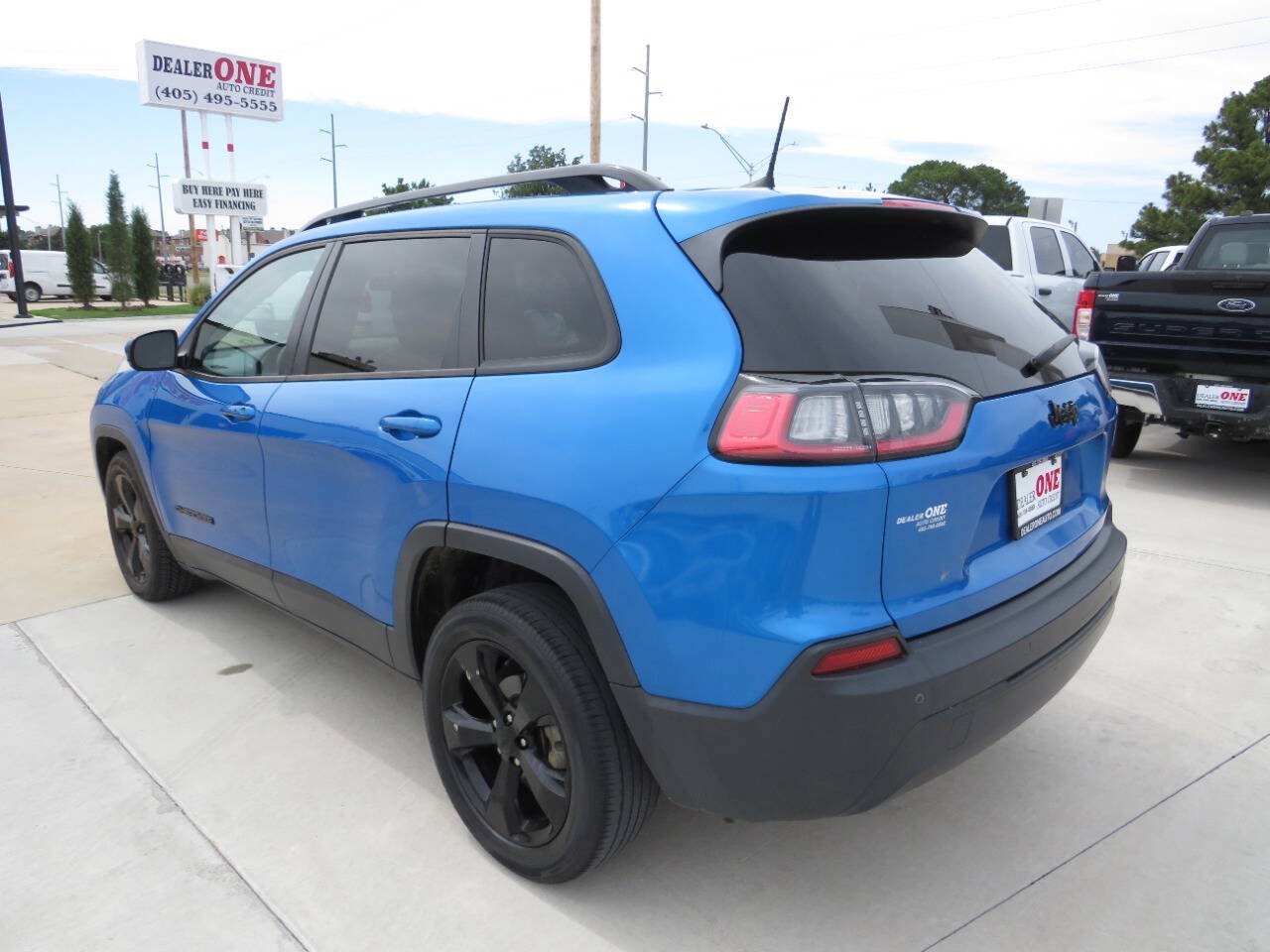 Used 2020 Jeep Cherokee Latitude Plus FWD image 5