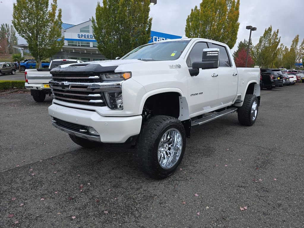 Used 2020 Chevrolet Silverado 2500 High Country AWD/4WD image 2