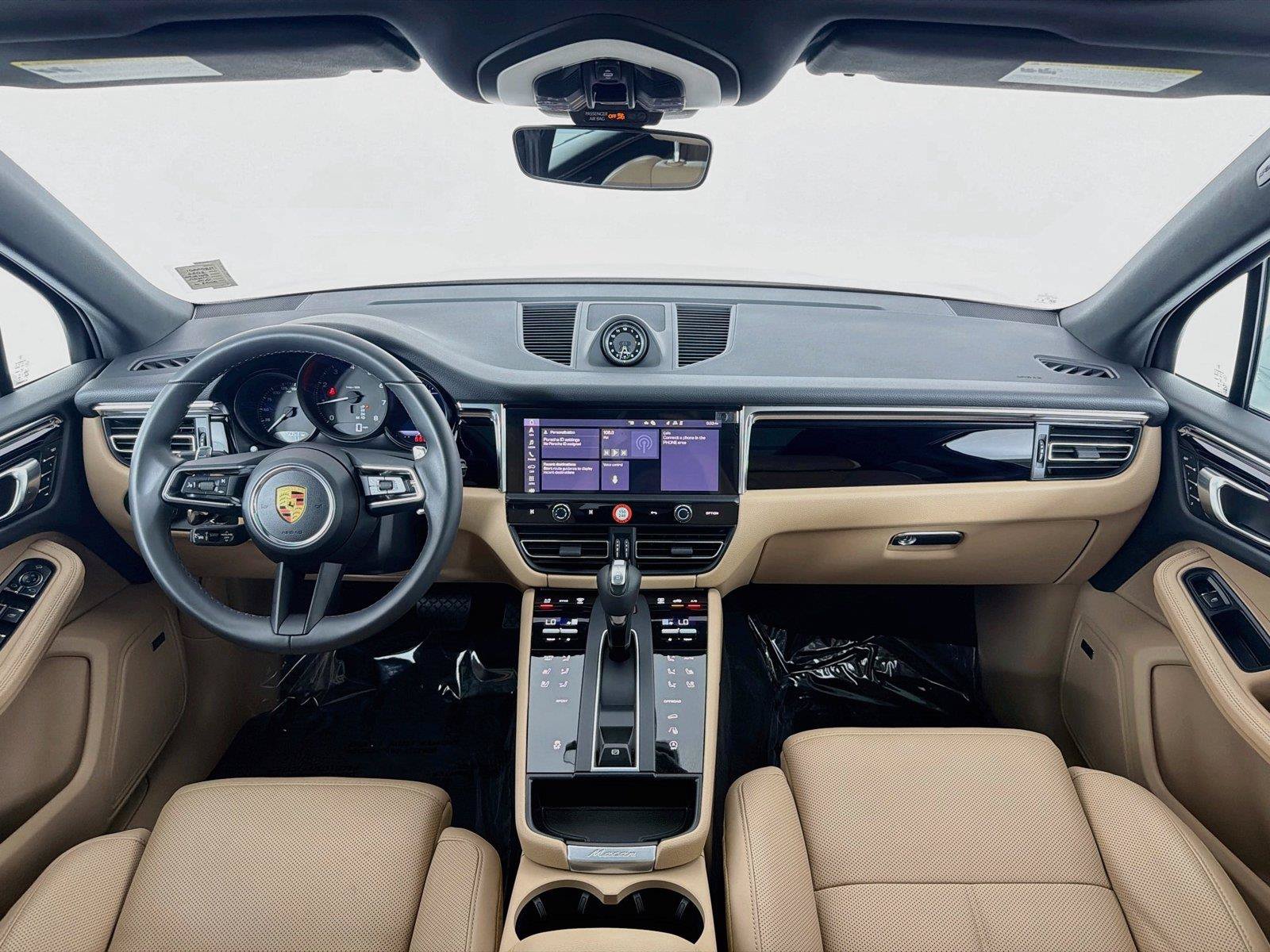 Certified 2026 Porsche Macan Turbo AWD/4WD image 17