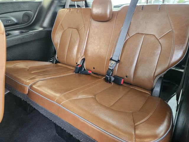 Used 2019 Chrysler Pacifica Limited w/ Advanced Safetytec Group image 32