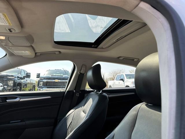 Used 2016 Ford Fusion Titanium AWD/4WD image 21