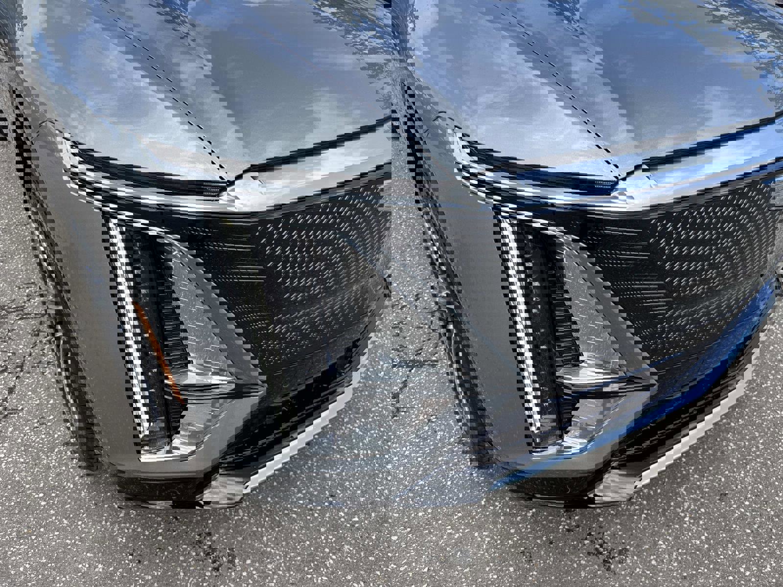 New 2026 Cadillac Lyriq Luxury image 3