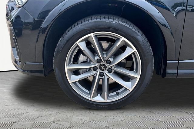 Used 2023 Audi Q3 2.0T Premium Plus w/ Premium Plus Package AWD/4WD image 8