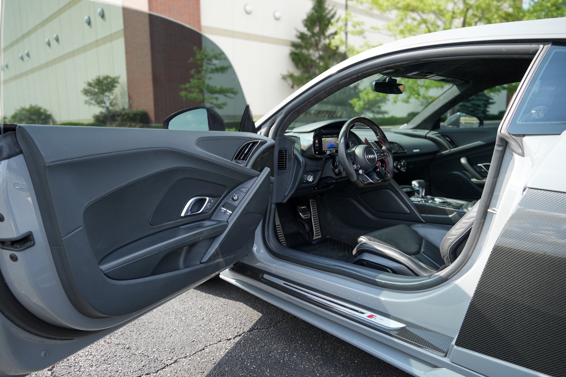 Used 2018 Audi R8 V10 plus AWD/4WD image 13