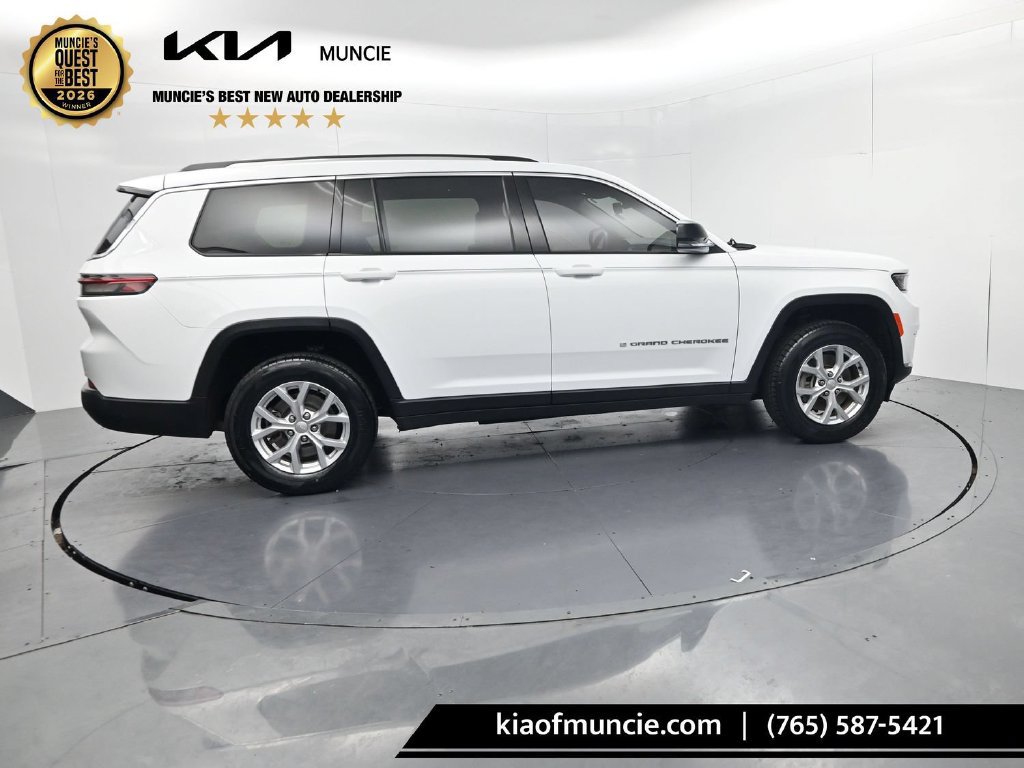 Used 2023 Jeep Grand Cherokee L Limited AWD/4WD image 8