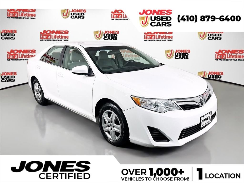 Used 2014 Toyota Camry LE FWD image 1