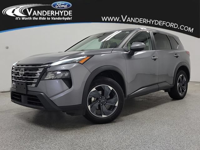 Used 2024 Nissan Rogue SV AWD/4WD image 1