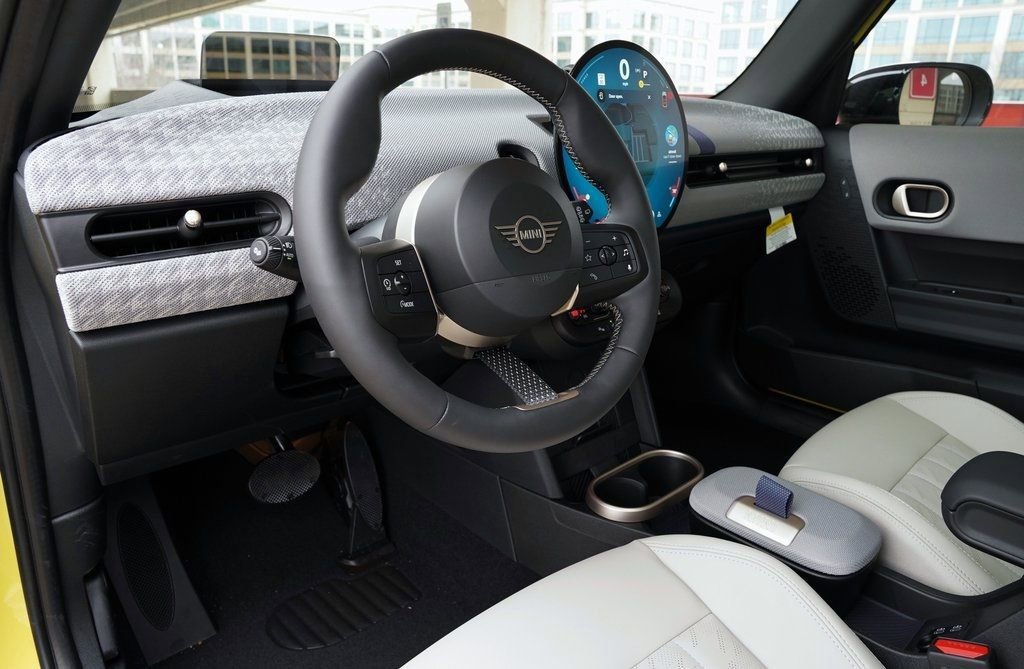 Used 2025 MINI Cooper S image 12