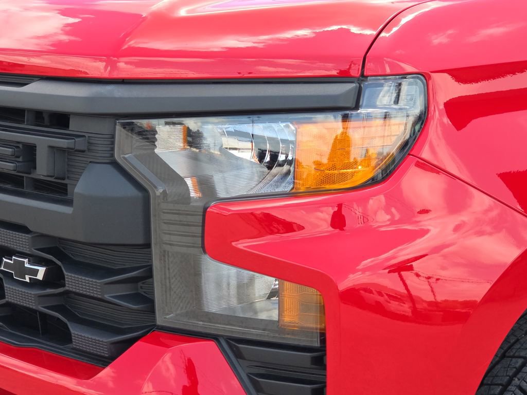 Used 2024 Chevrolet Silverado 1500 Custom image 4