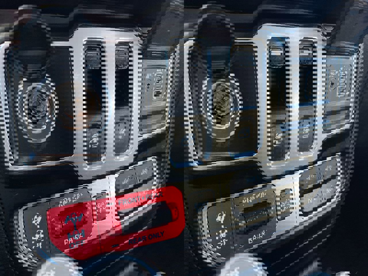 Used 2020 Jeep Wrangler Rubicon image 24