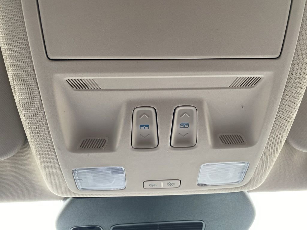 Used 2020 Ford Escape SE image 24