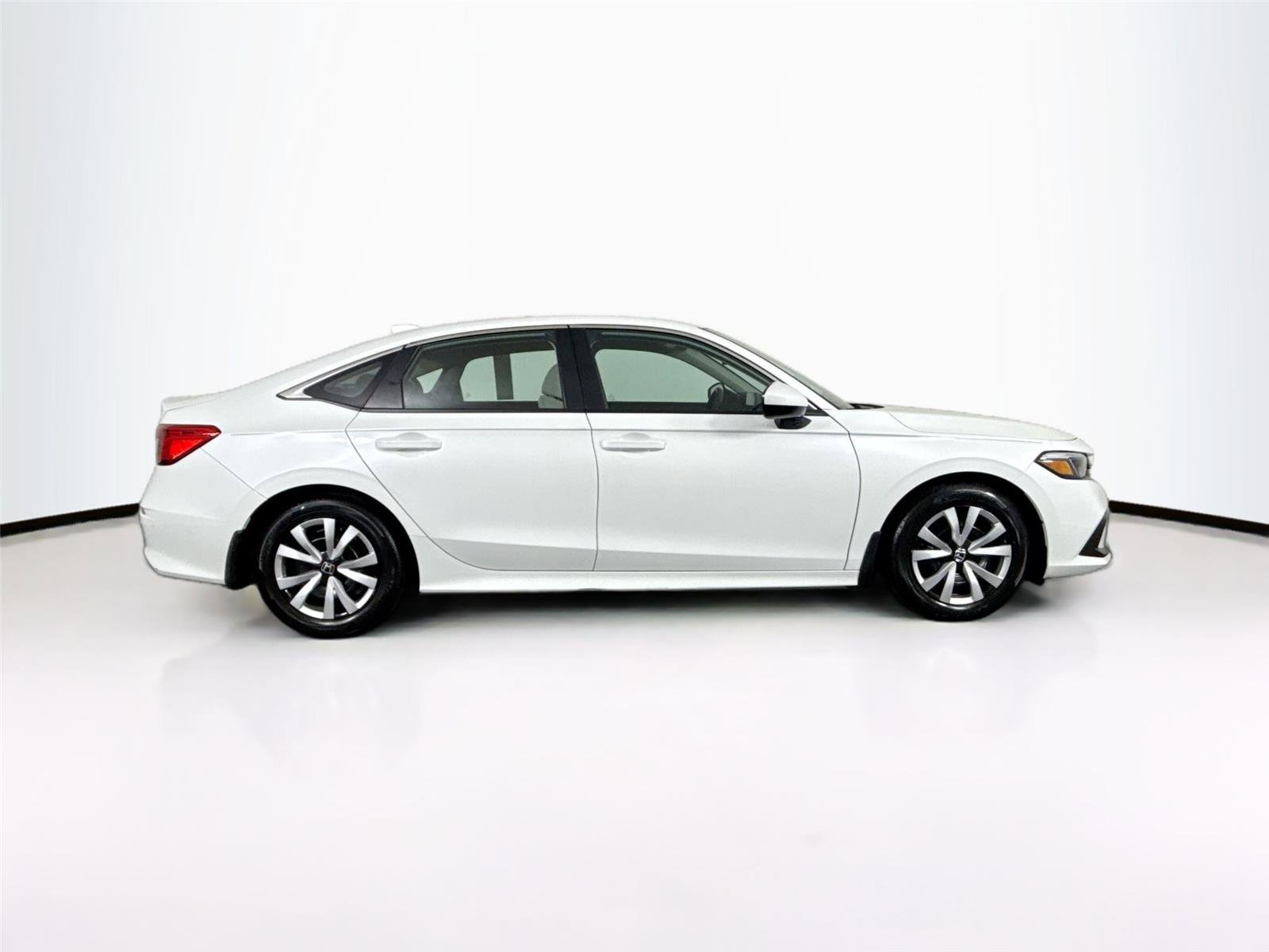 Used 2023 Honda Civic LX image 9