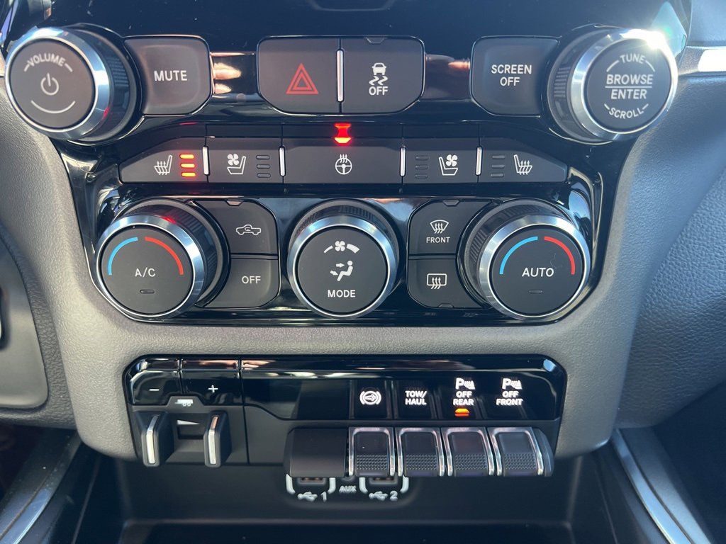 Used 2022 RAM 2500 Laramie w/ Night Edition image 31