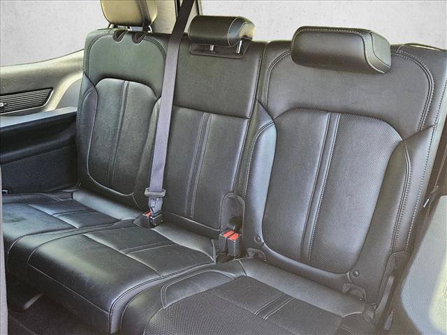 Used 2024 Jeep Wagoneer Series II w/ Flexible Seating Group RWD image 19