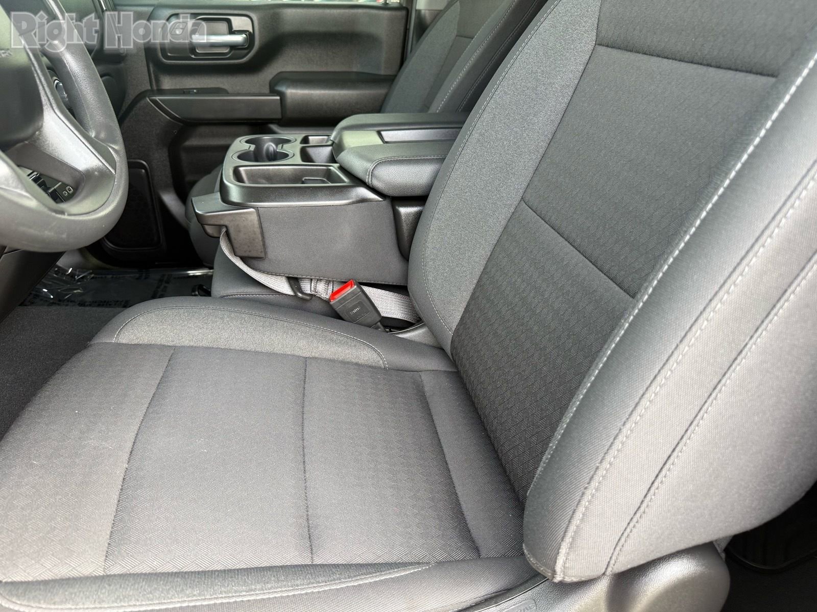 Used 2025 Chevrolet Silverado 2500 Custom w/ Custom Convenience Package AWD/4WD image 13