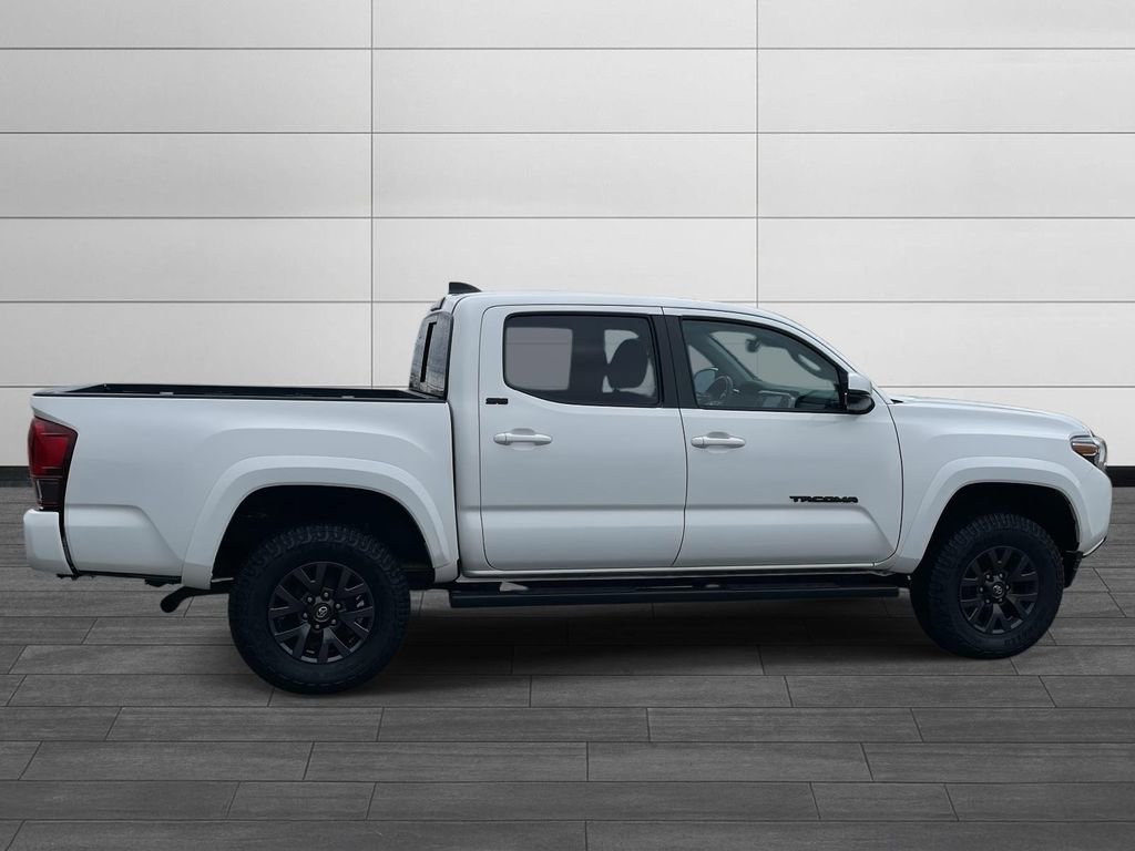 Used 2023 Toyota Tacoma SR5 w/ Technology Package image 6