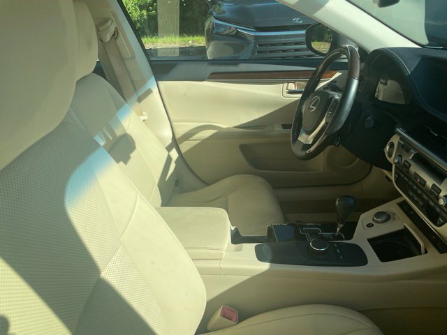 Used 2014 Lexus ES 350 w/ Premium Package FWD image 8