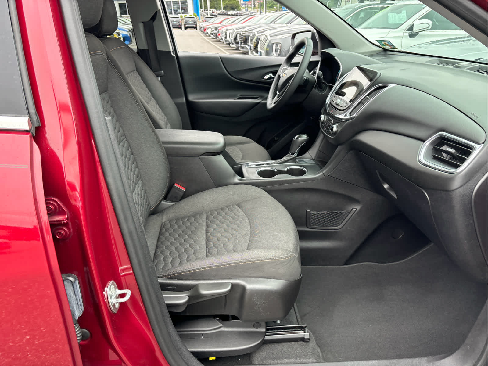 Certified 2018 Chevrolet Equinox LT w/ Sun & Infotainment Package FWD image 21