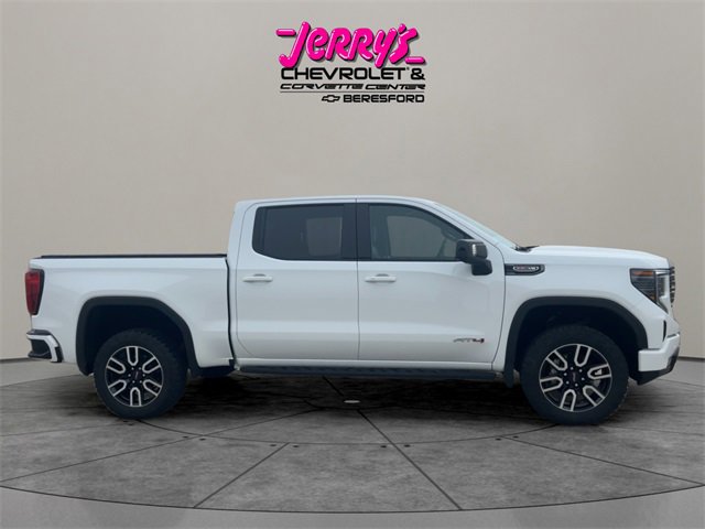 Used 2024 GMC Sierra 1500 AT4 w/ Technology Package image 6