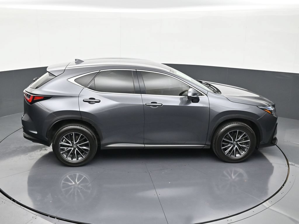 Used 2023 Lexus NX 250 FWD w/ Towing Package (2000 Lbs) image 17