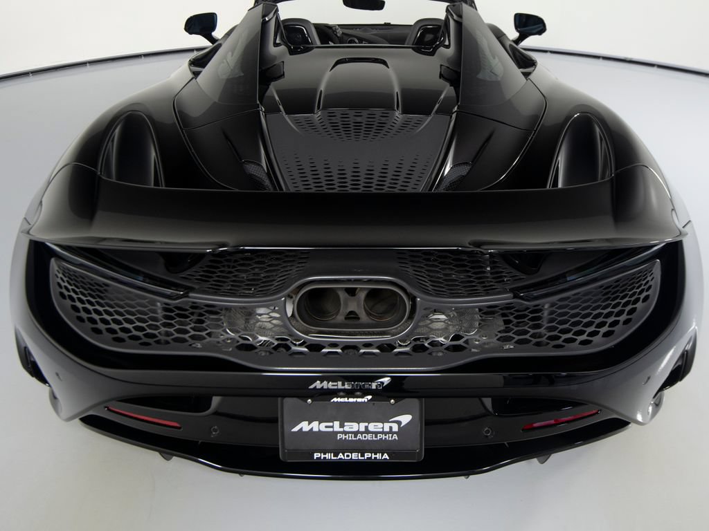 Used 2024 McLaren 750S Spider RWD image 42
